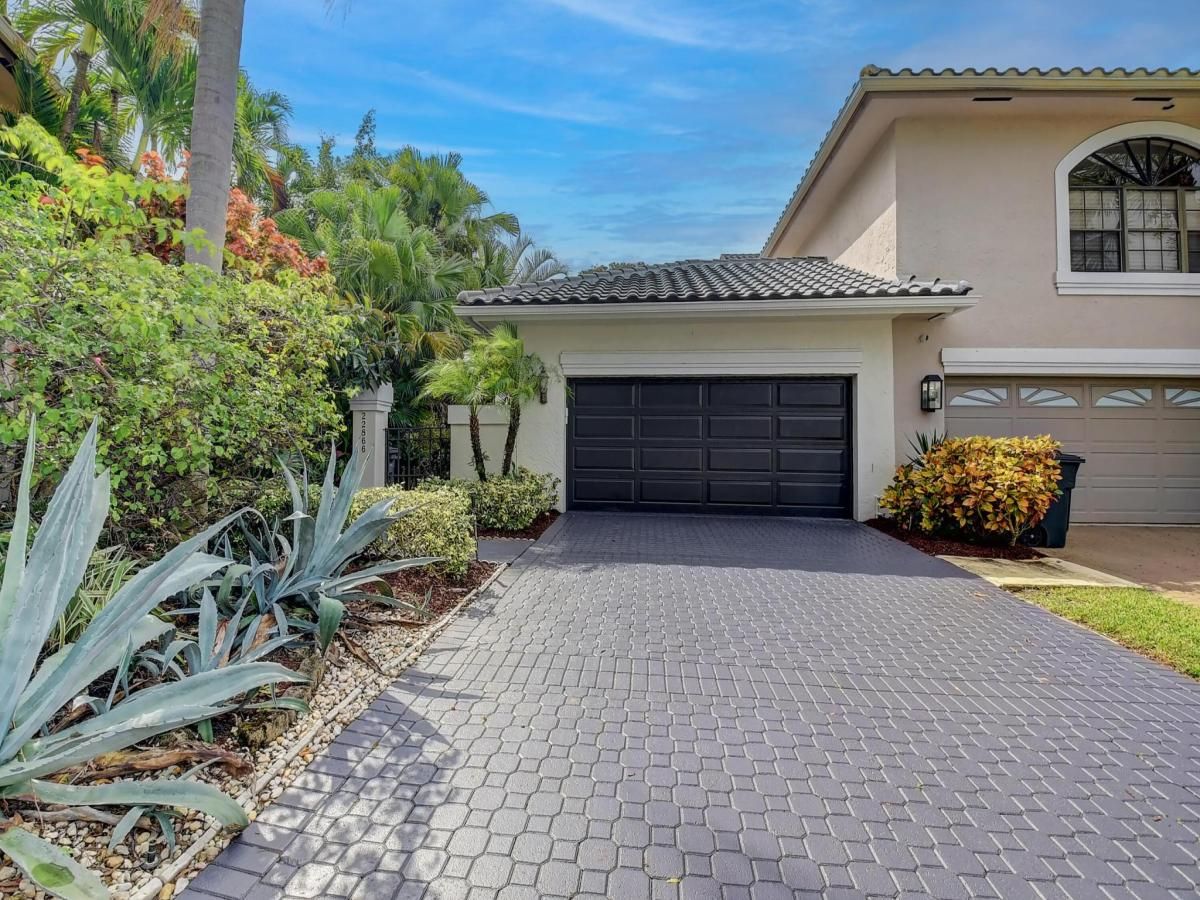 MLS #RX-11116967 image #0