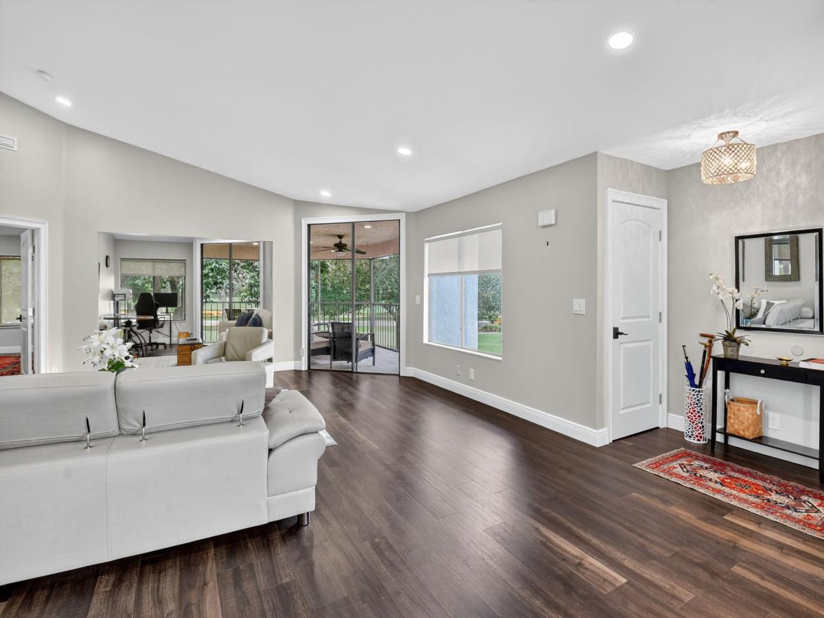 MLS #RX-11117120 image #0