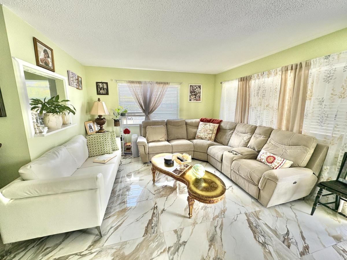 MLS #RX-11117517 image #0