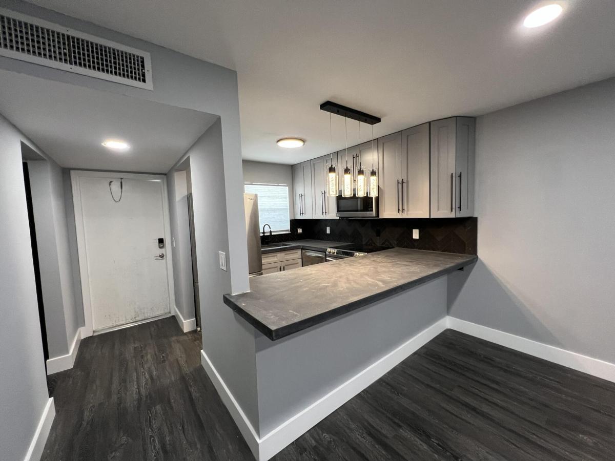 MLS #RX-11117629 image #0