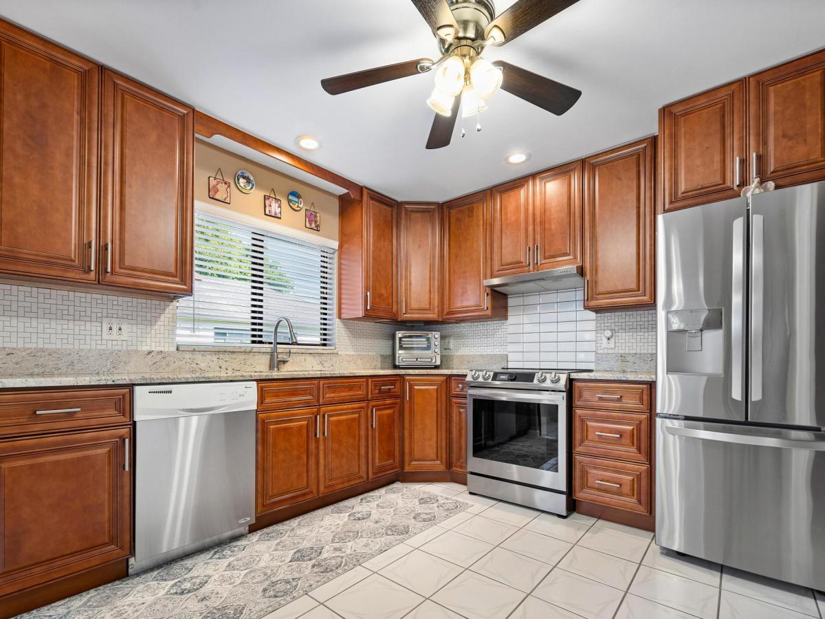 MLS #RX-11117995 image #0