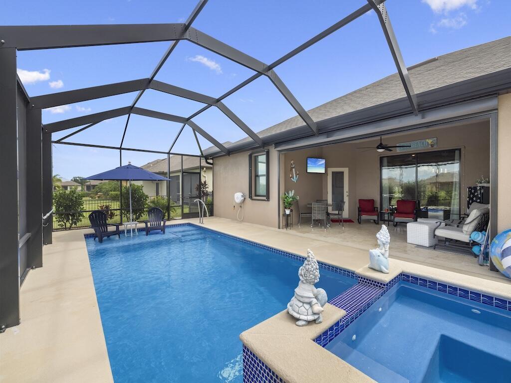 MLS #RX-11118225 image #0