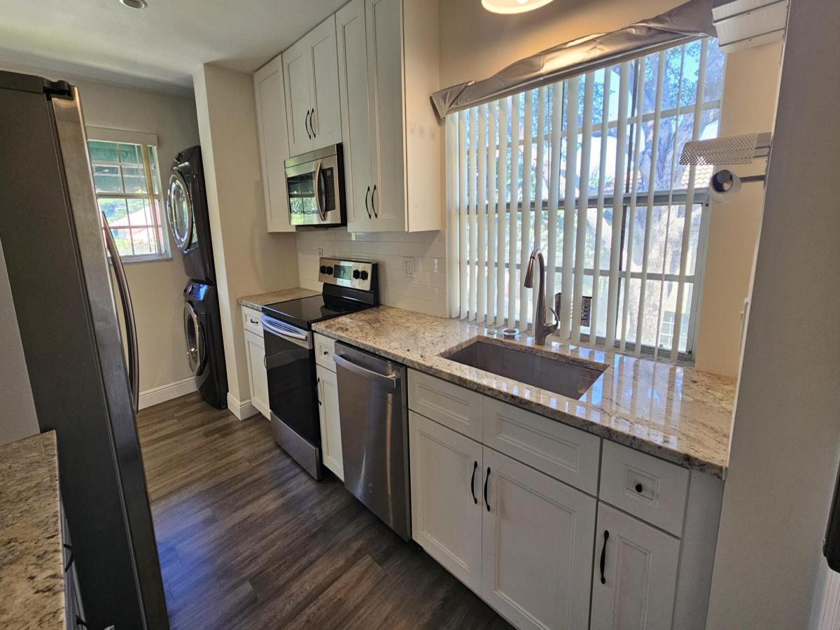 MLS #RX-11118571 image #0