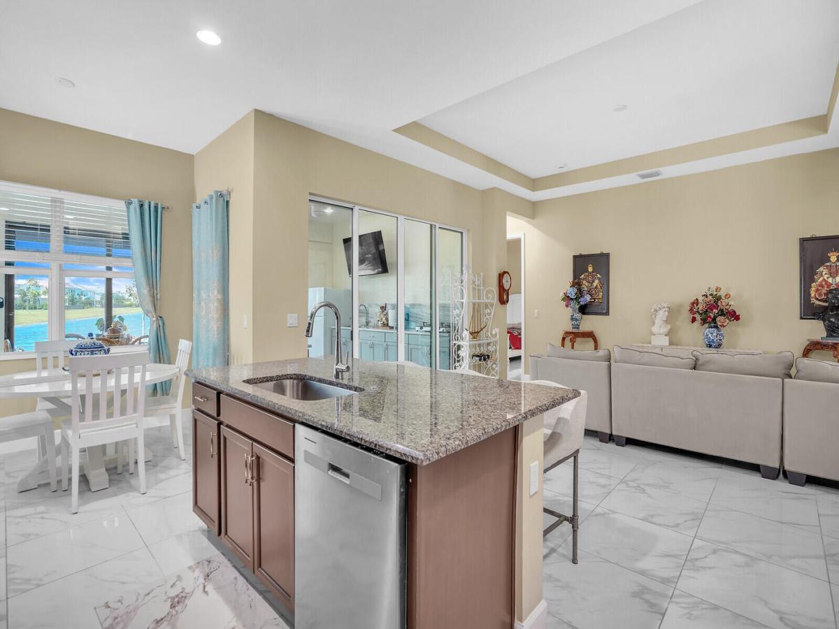 MLS #RX-11118606 image #0