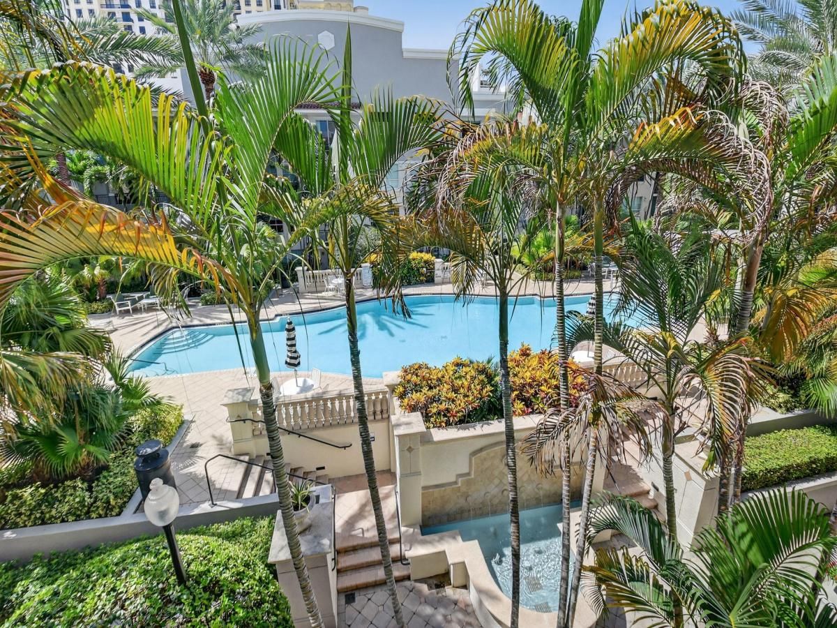 MLS #RX-11118825 image #0