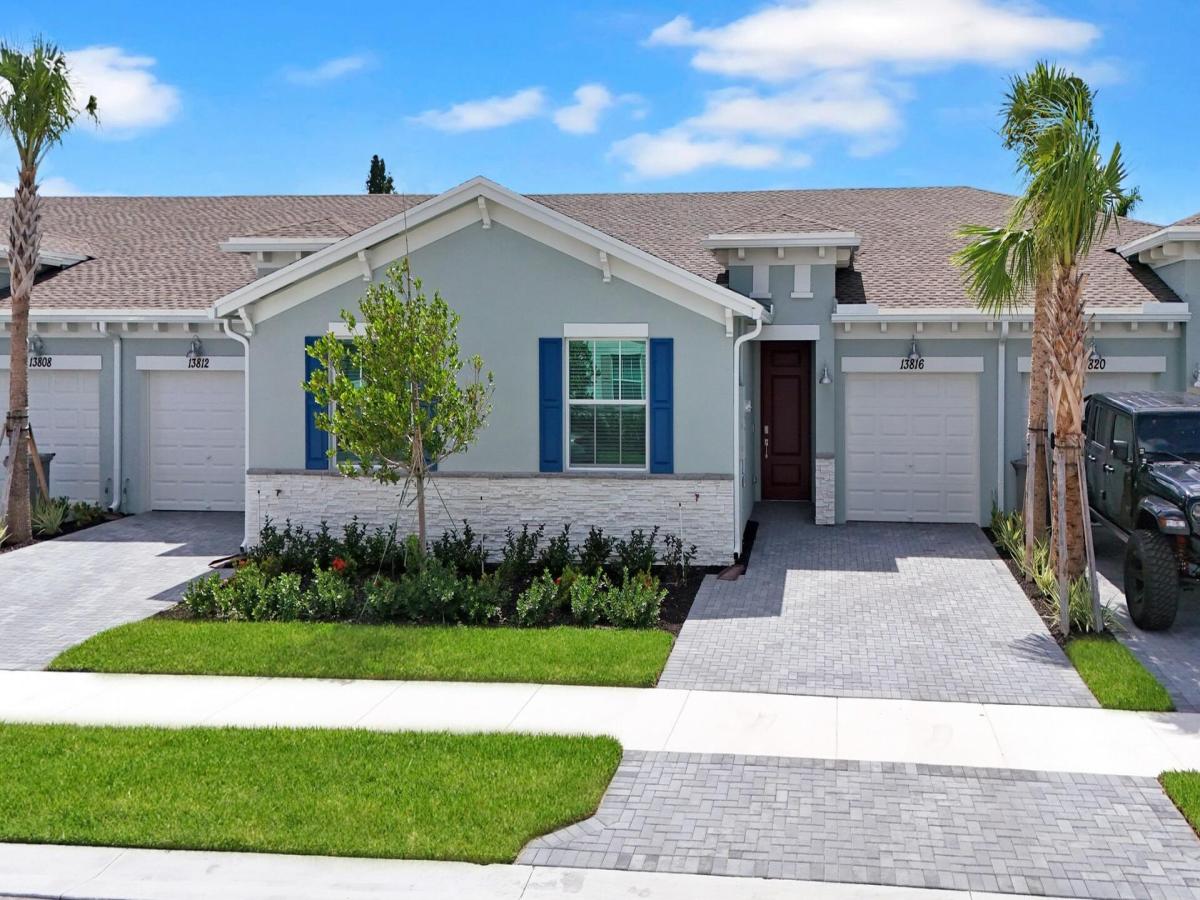 MLS #RX-11119180 image #0