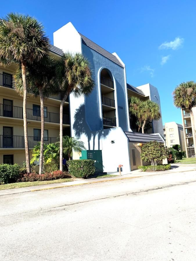 MLS #RX-11119336 image #0