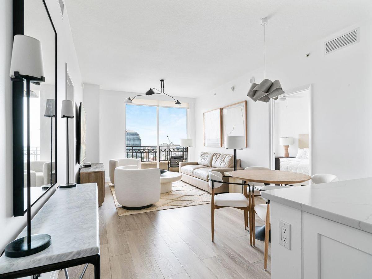 MLS #RX-11120247 image #0