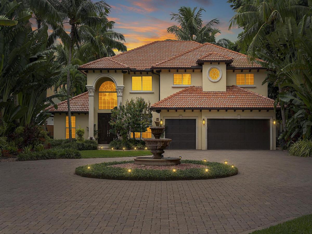 MLS #RX-11120275 image #0