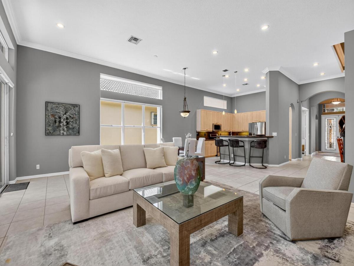 MLS #RX-11120445 image #0