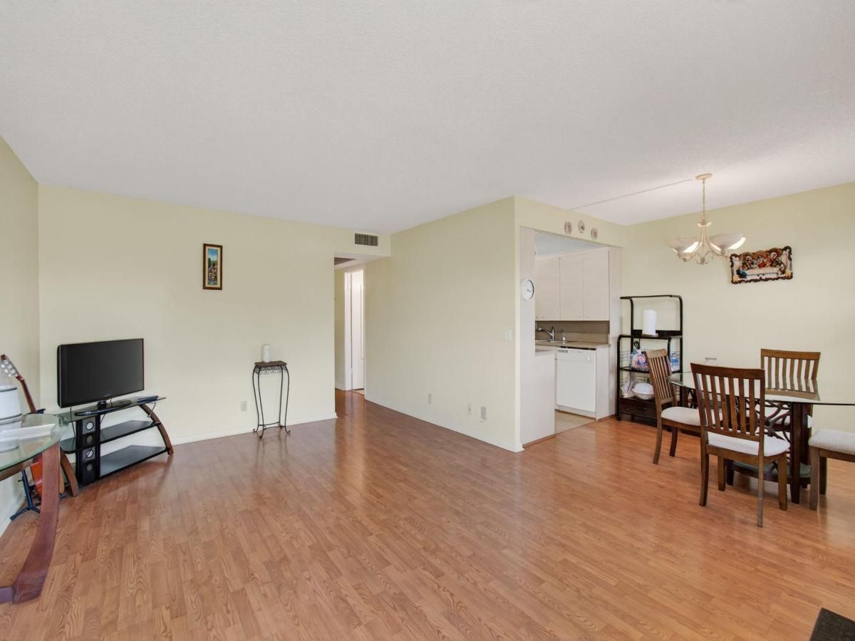 MLS #RX-11120603 image #0