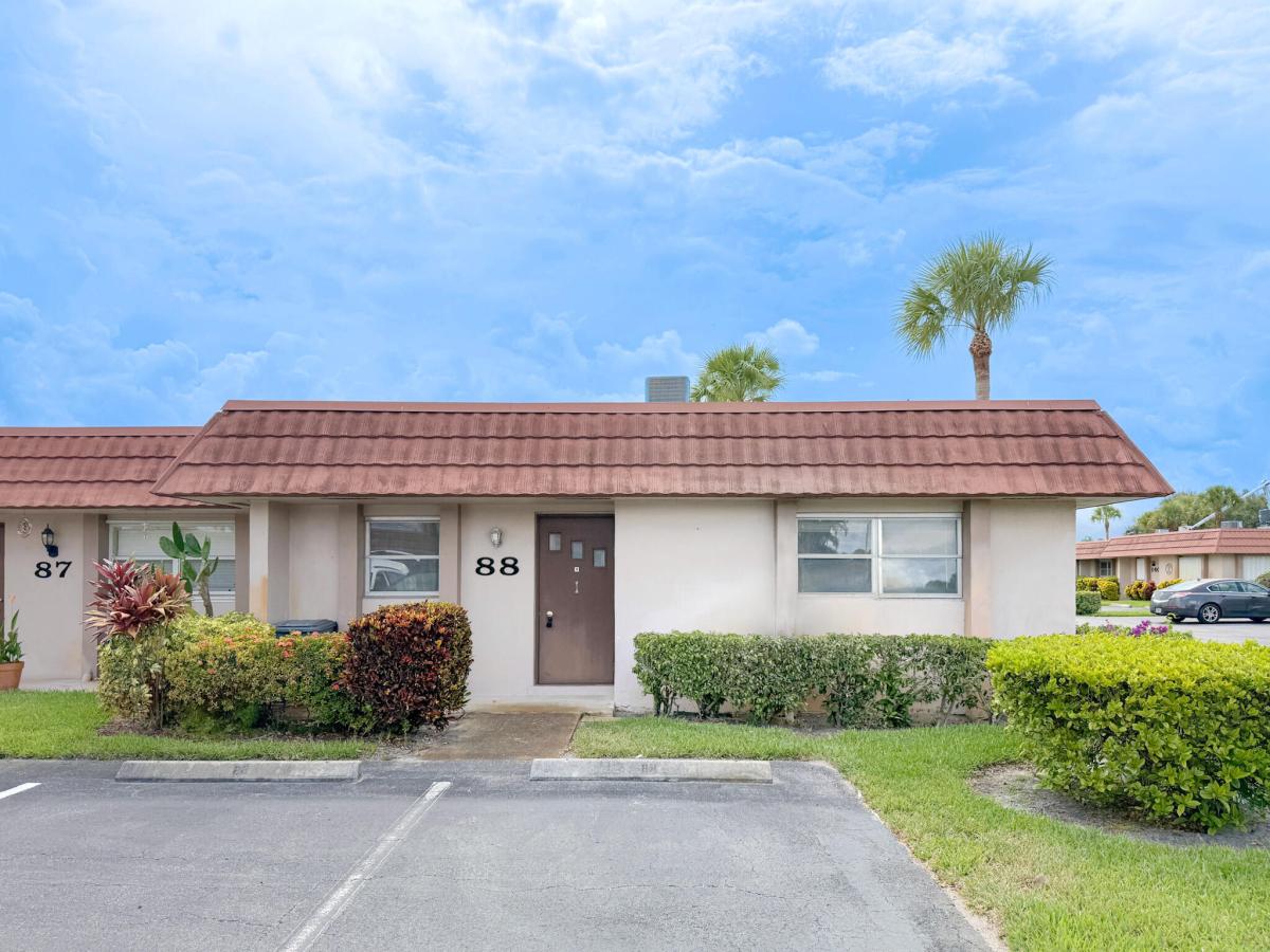 MLS #RX-11120880 image #0