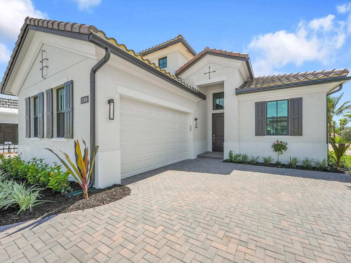 MLS #RX-11121022 image #0