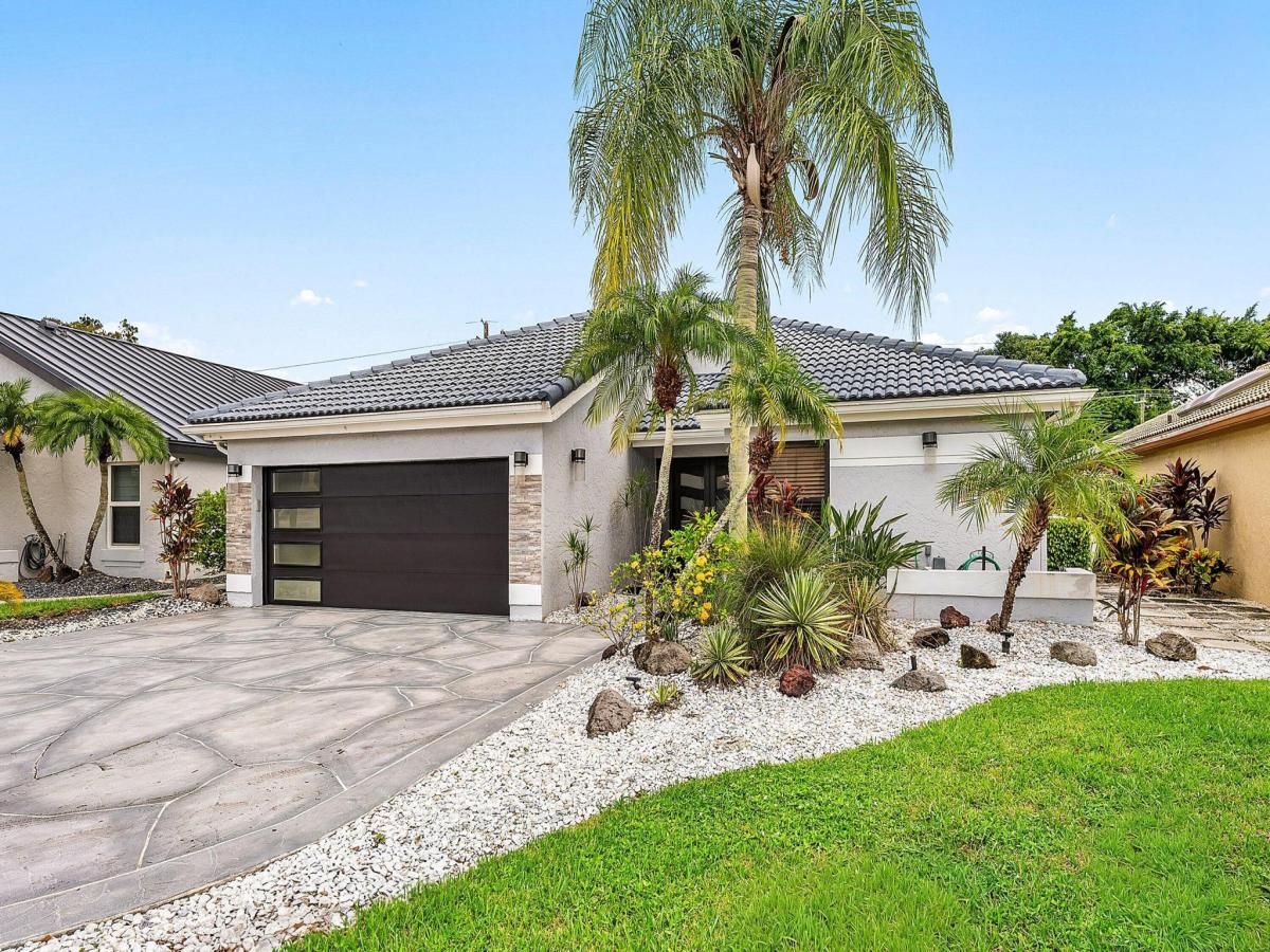 MLS #RX-11121633 image #0