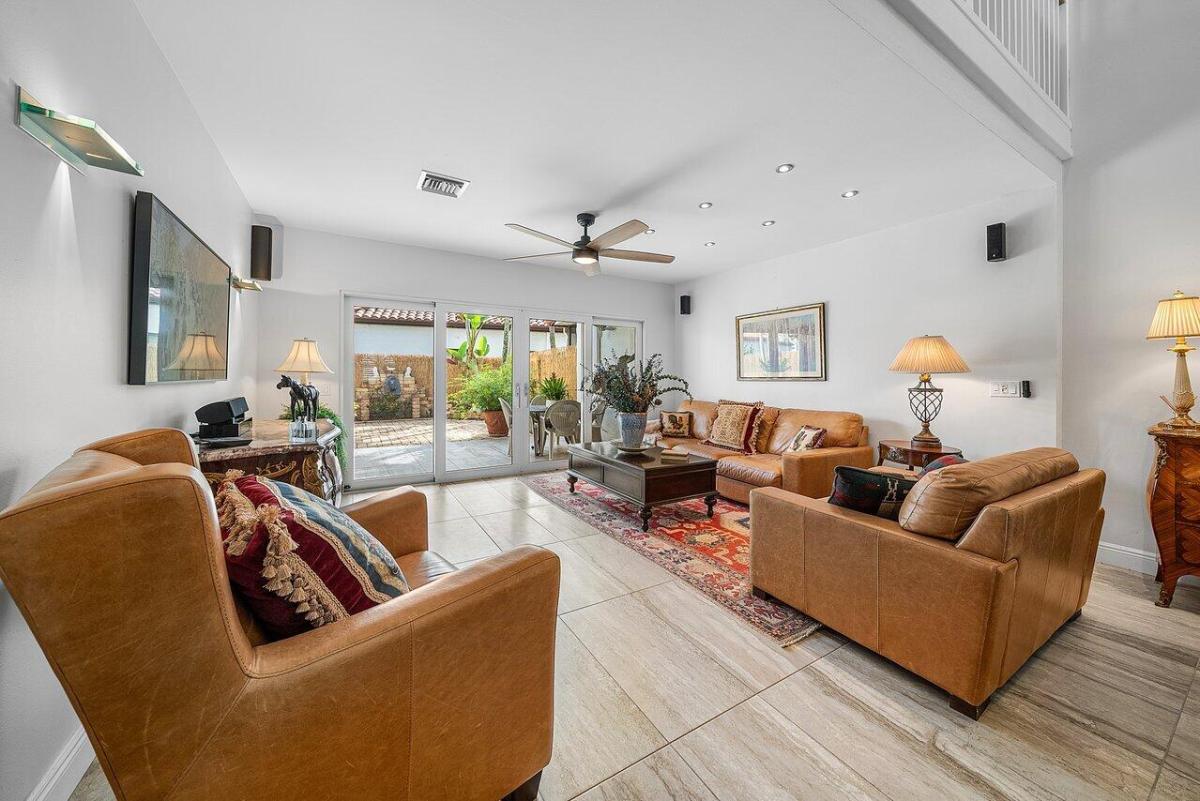 MLS #RX-11121696 image #0