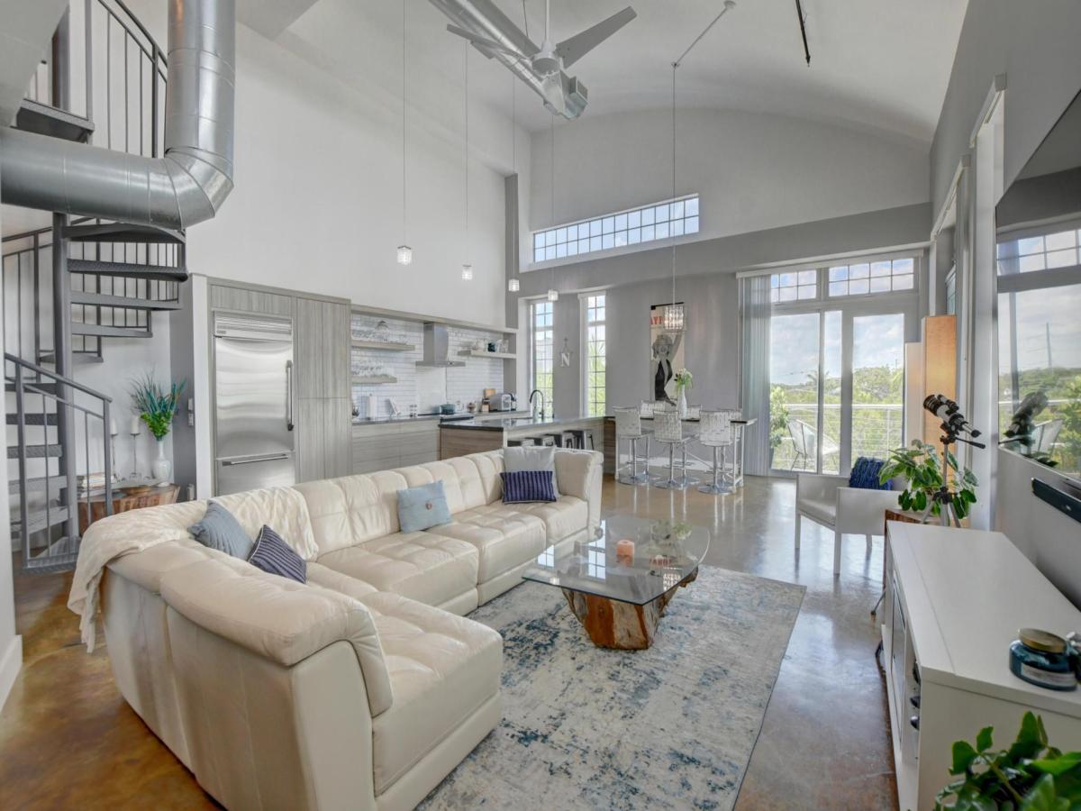 MLS #RX-11111390 image #0