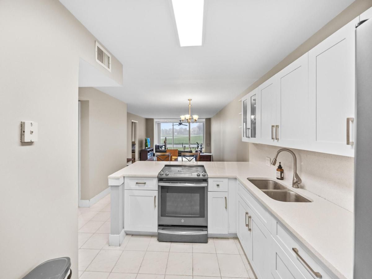 MLS #RX-11121777 image #0