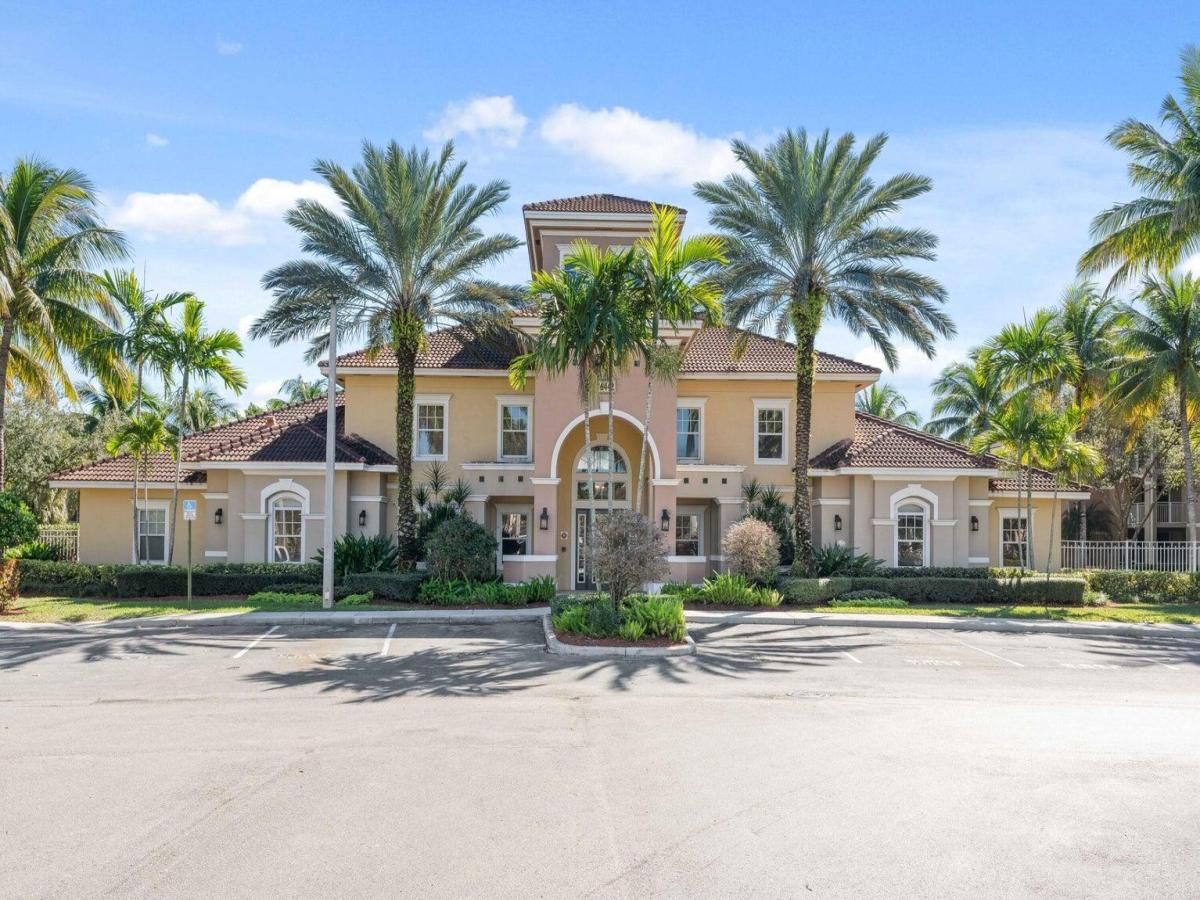 MLS #RX-11122255 image #0