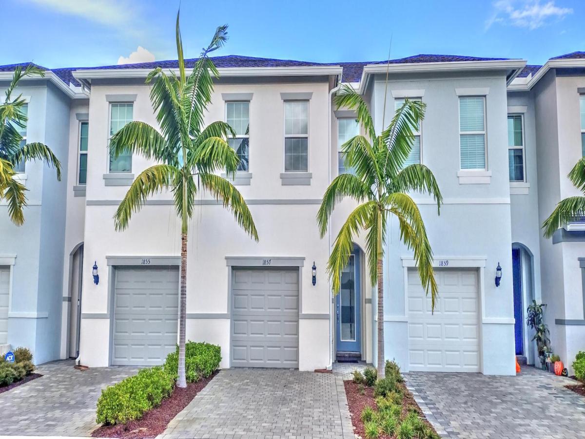 MLS #RX-11122512 image #0