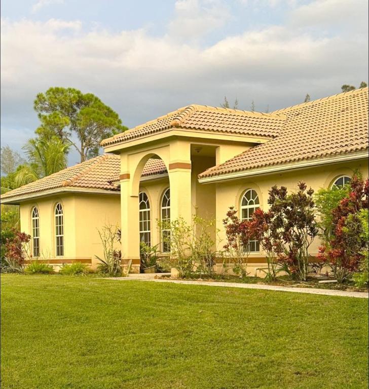 MLS #RX-11122596 image #0