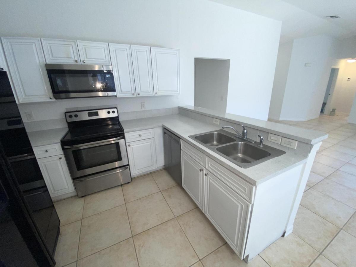 MLS #RX-11122694 image #0