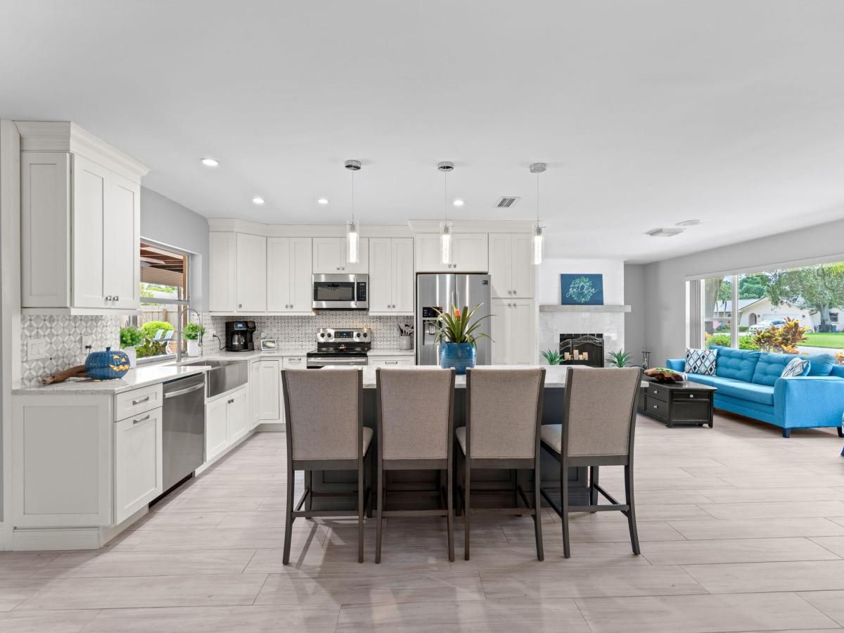 MLS #RX-11122745 image #0