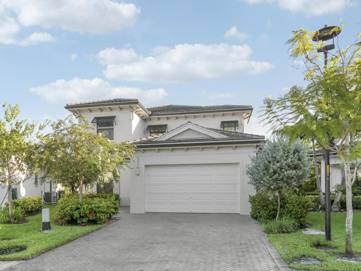 MLS #RX-11123102 image #0