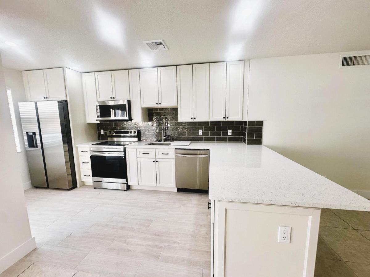 MLS #RX-11123217 image #0