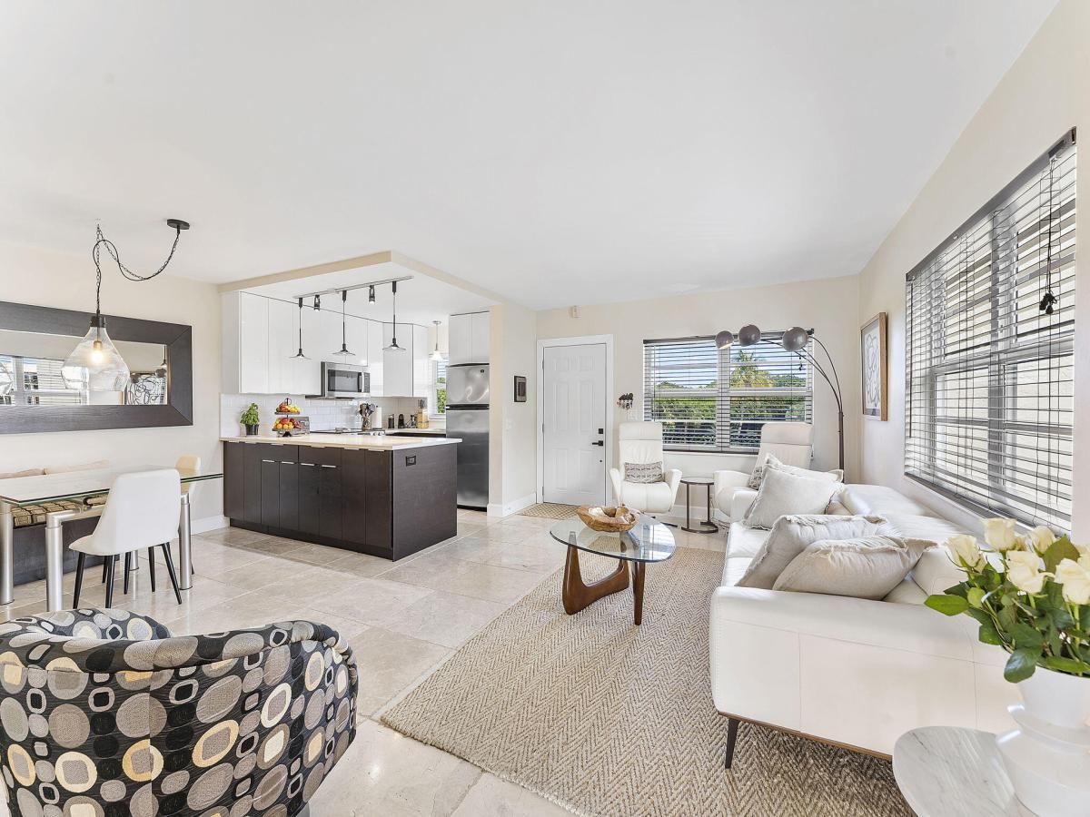 MLS #RX-11123233 image #0