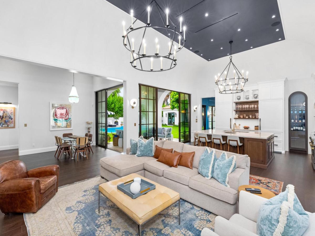 MLS #RX-11123303 image #0