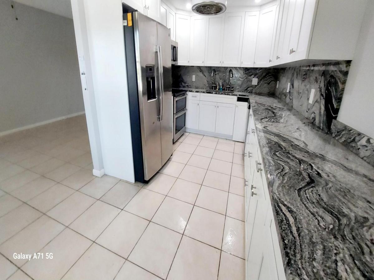 MLS #RX-11124195 image #0