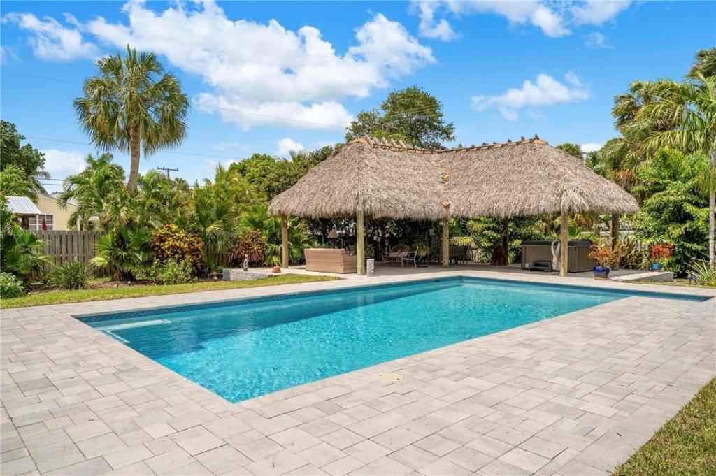 MLS #RX-11124301 image #0