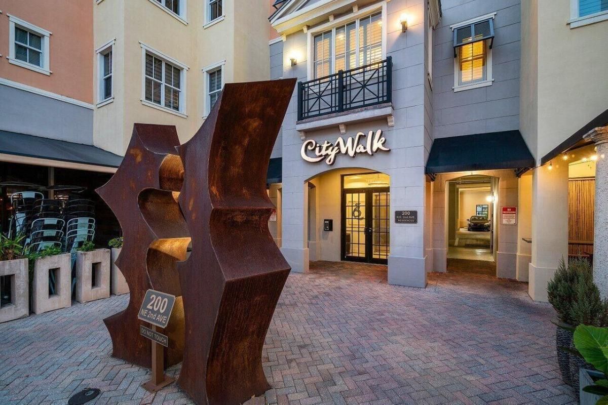 MLS #RX-11120105 image #0