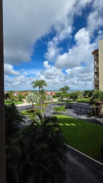 MLS #RX-11012172 image #0