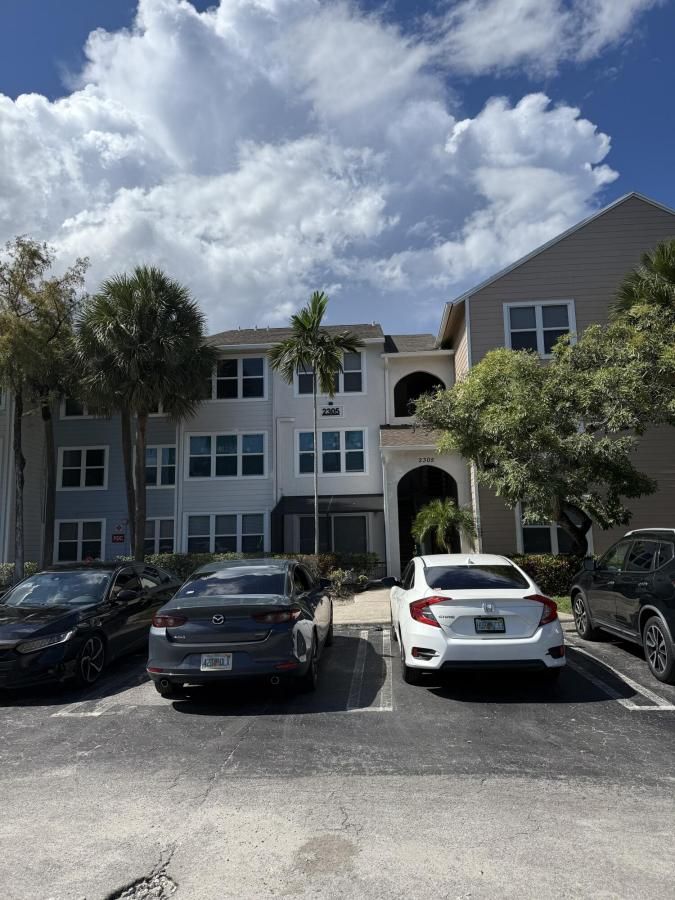 MLS #RX-11124878 image #0