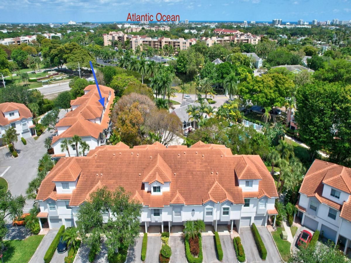 MLS #RX-10671271 image #0