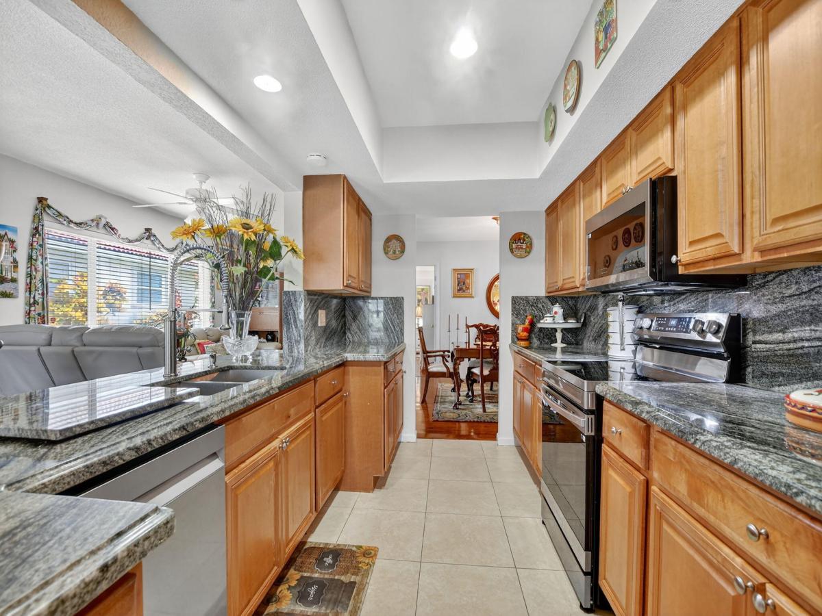 MLS #RX-11124999 image #0