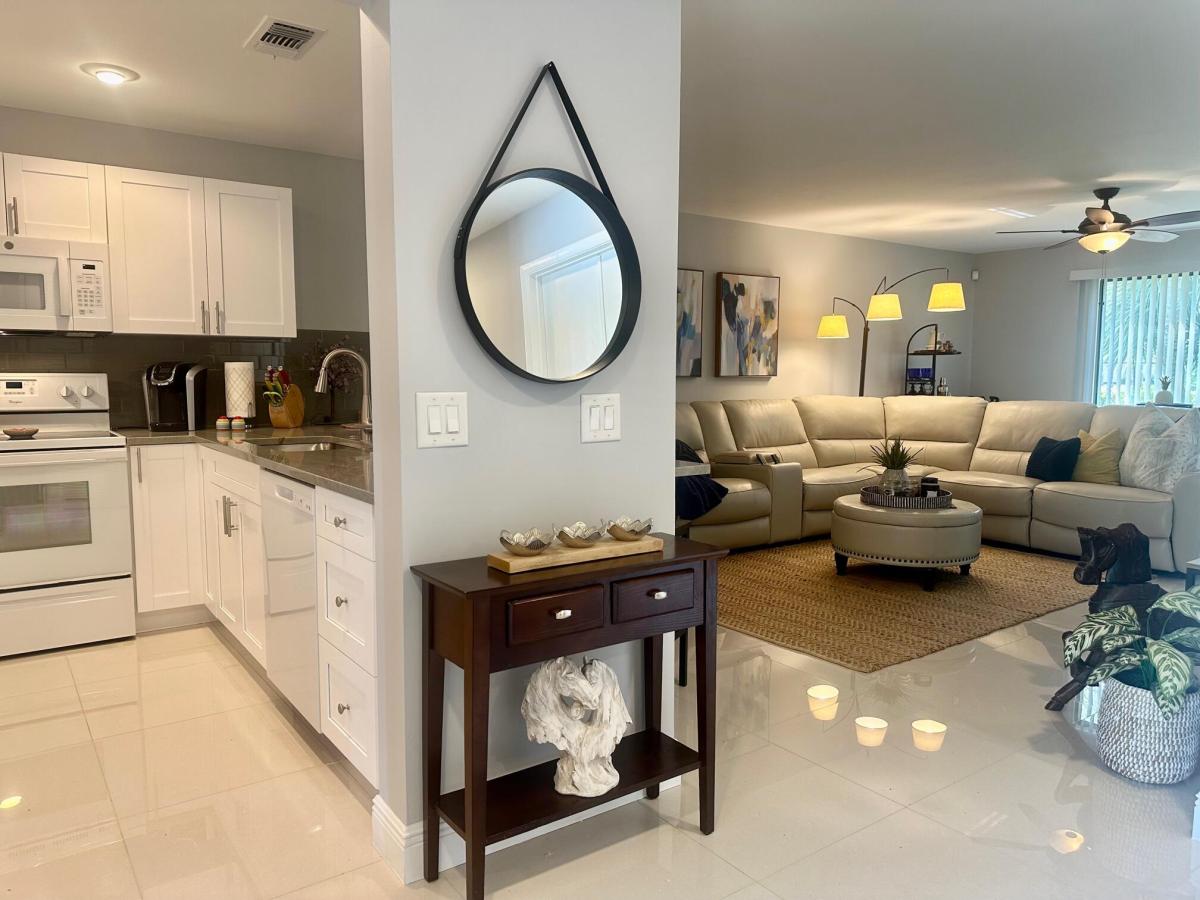 MLS #RX-11125636 image #0