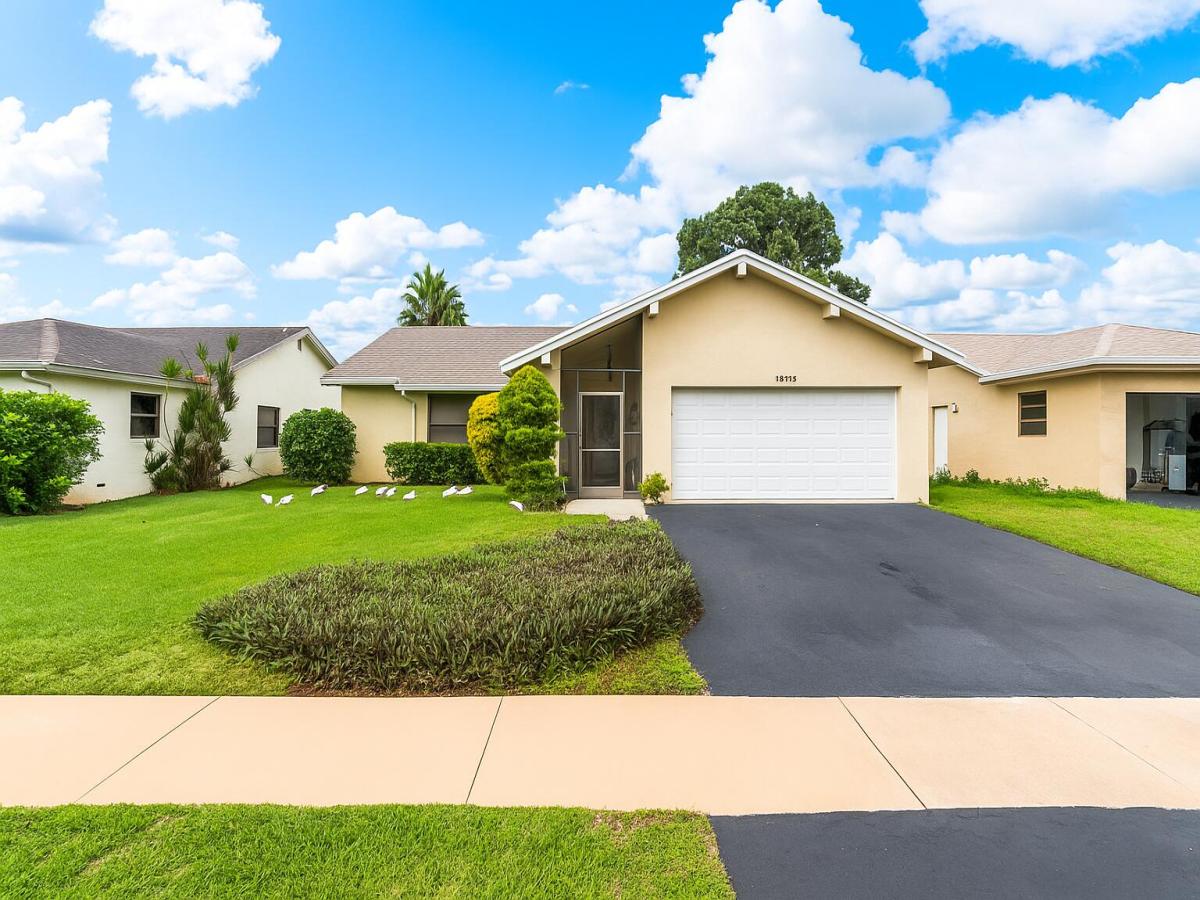 MLS #RX-11125971 image #0