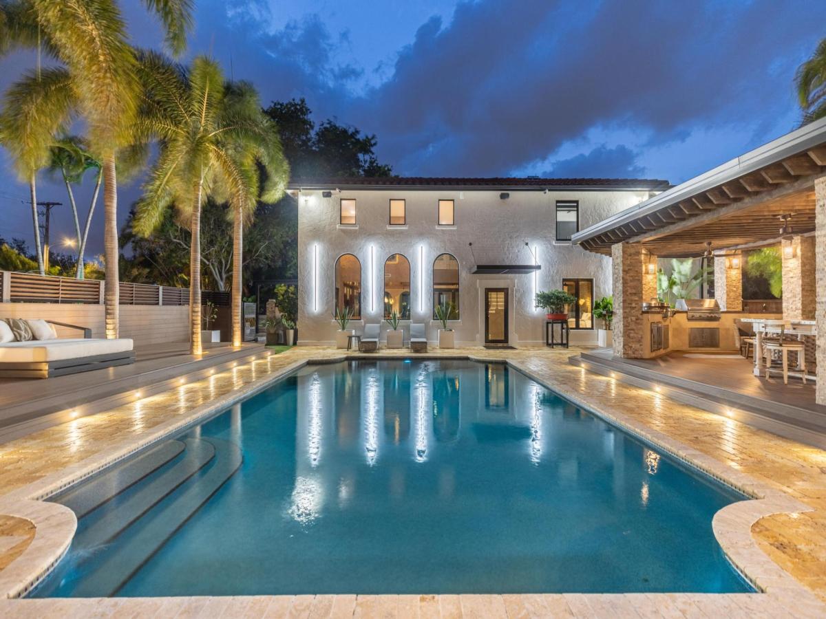 MLS #RX-11126023 image #0