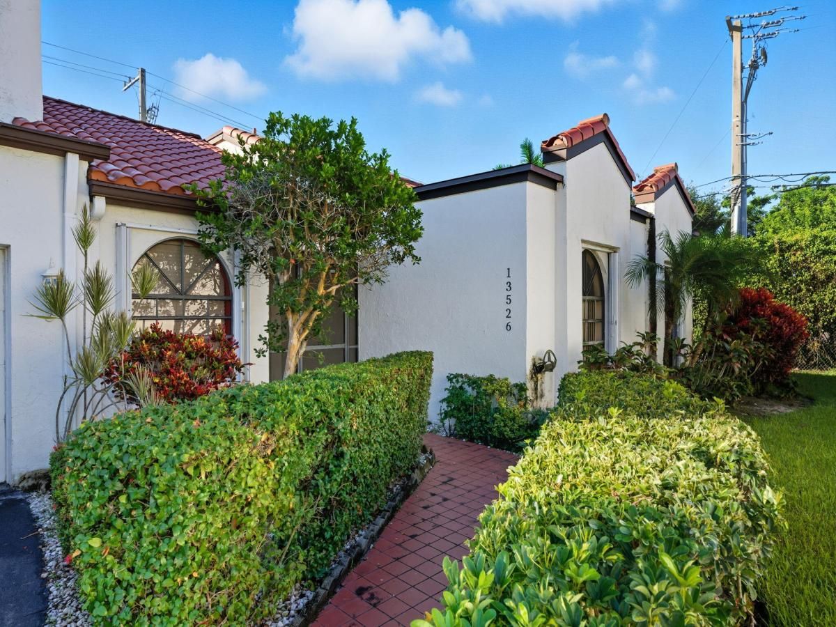 MLS #RX-11126045 image #0