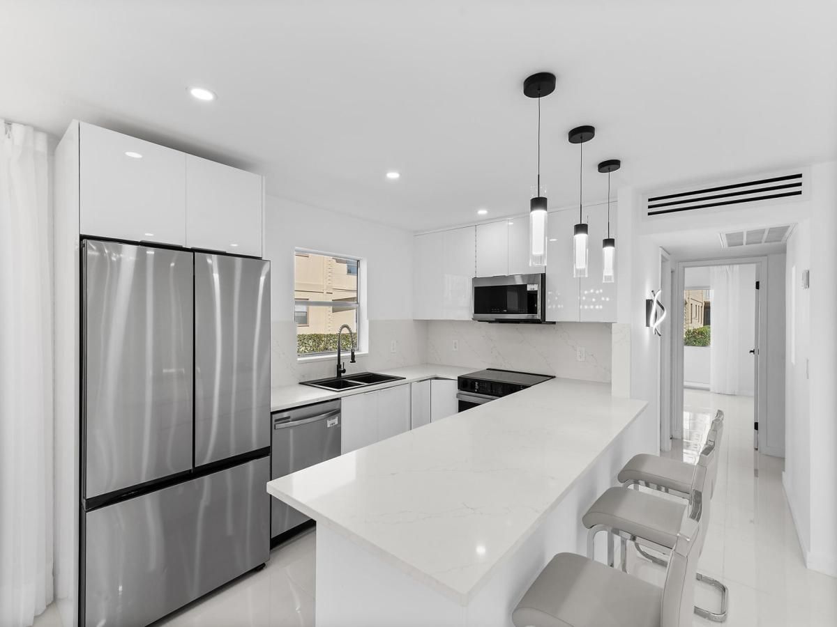 MLS #RX-11126064 image #0