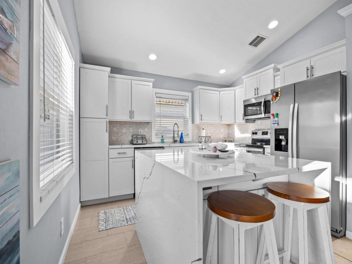 MLS #RX-11126121 image #0