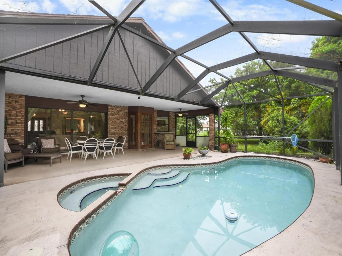 MLS #RX-11126163 image #0