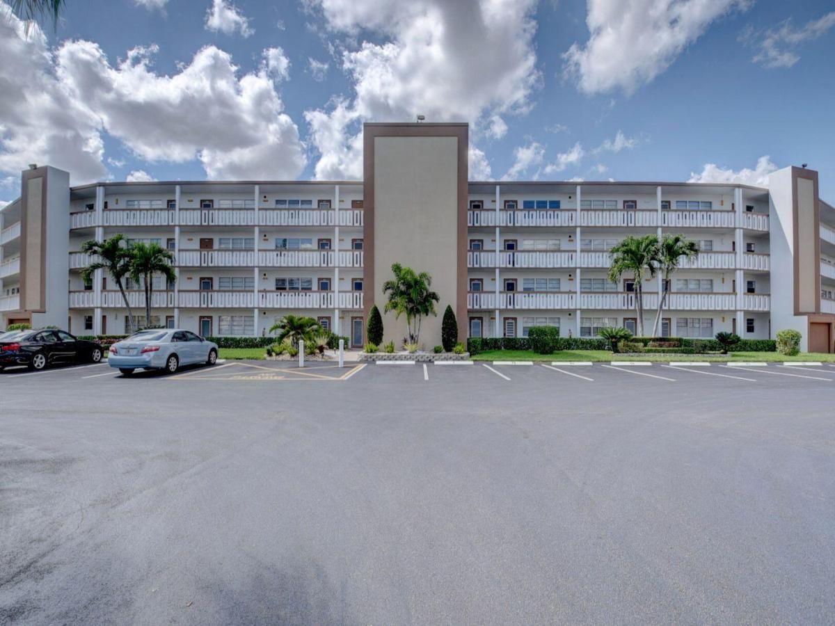 MLS #RX-11126477 image #0