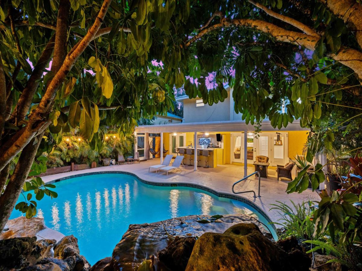 MLS #RX-11126882 image #0