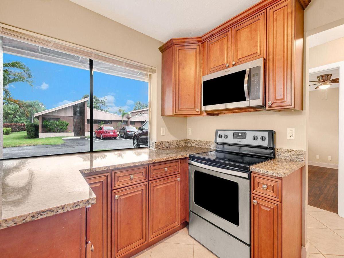 MLS #RX-11113967 image #0