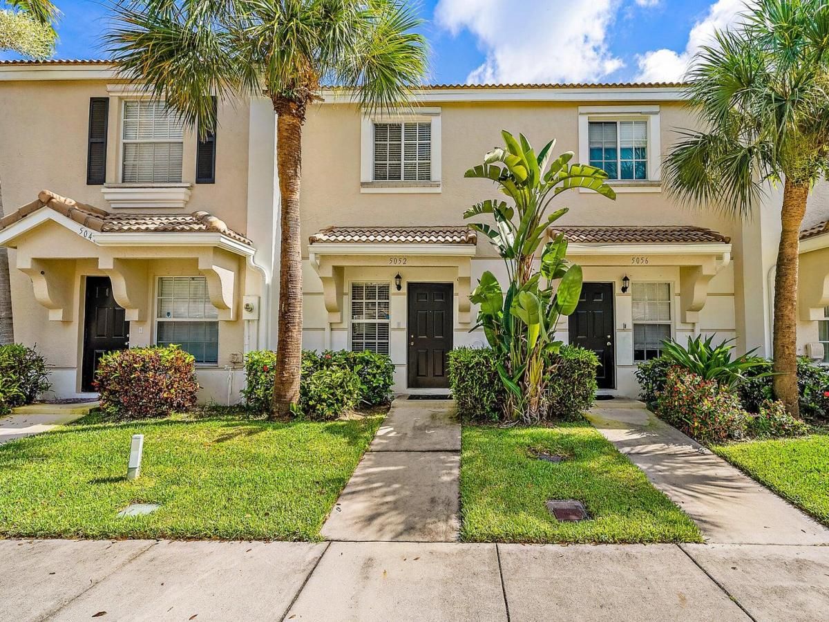 MLS #RX-11127770 image #0