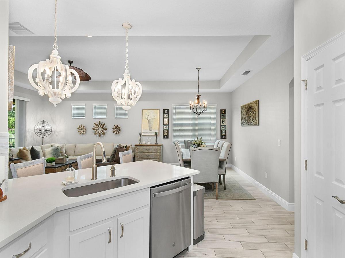 MLS #RX-11127820 image #0