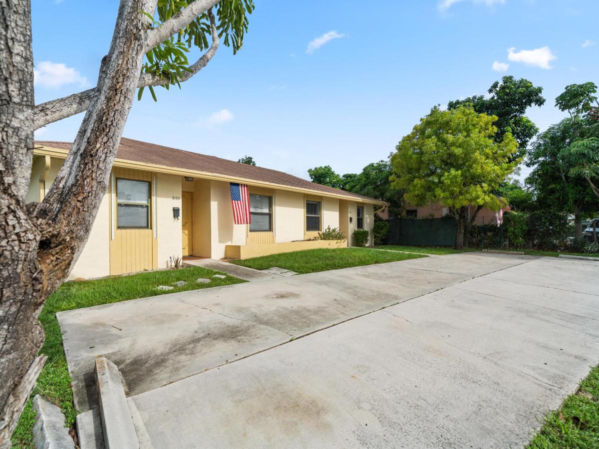 MLS #RX-11128159 image #0